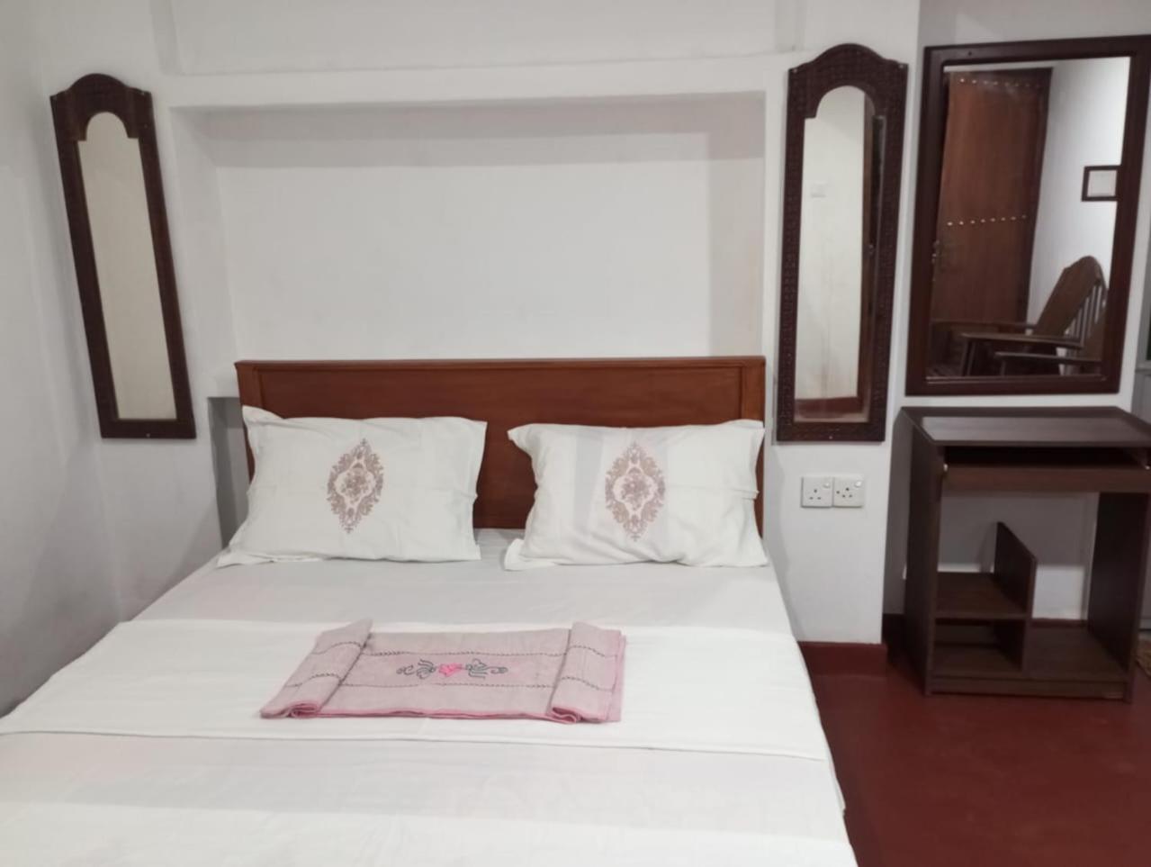 Relax Home Rambukkana Екстер'єр фото