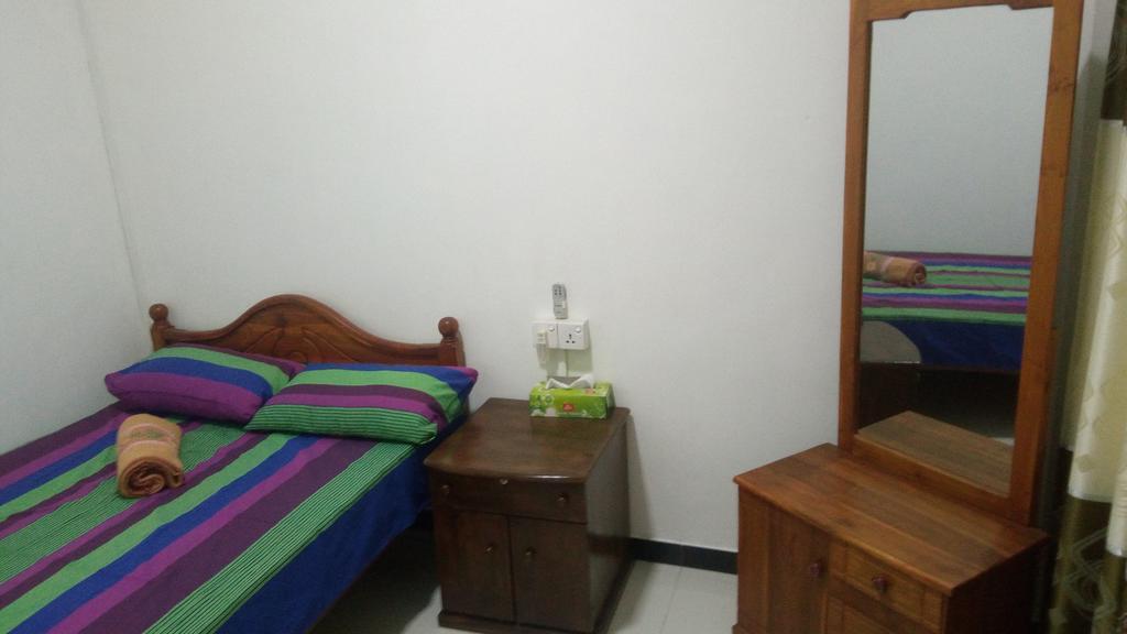 Relax Home Rambukkana Екстер'єр фото